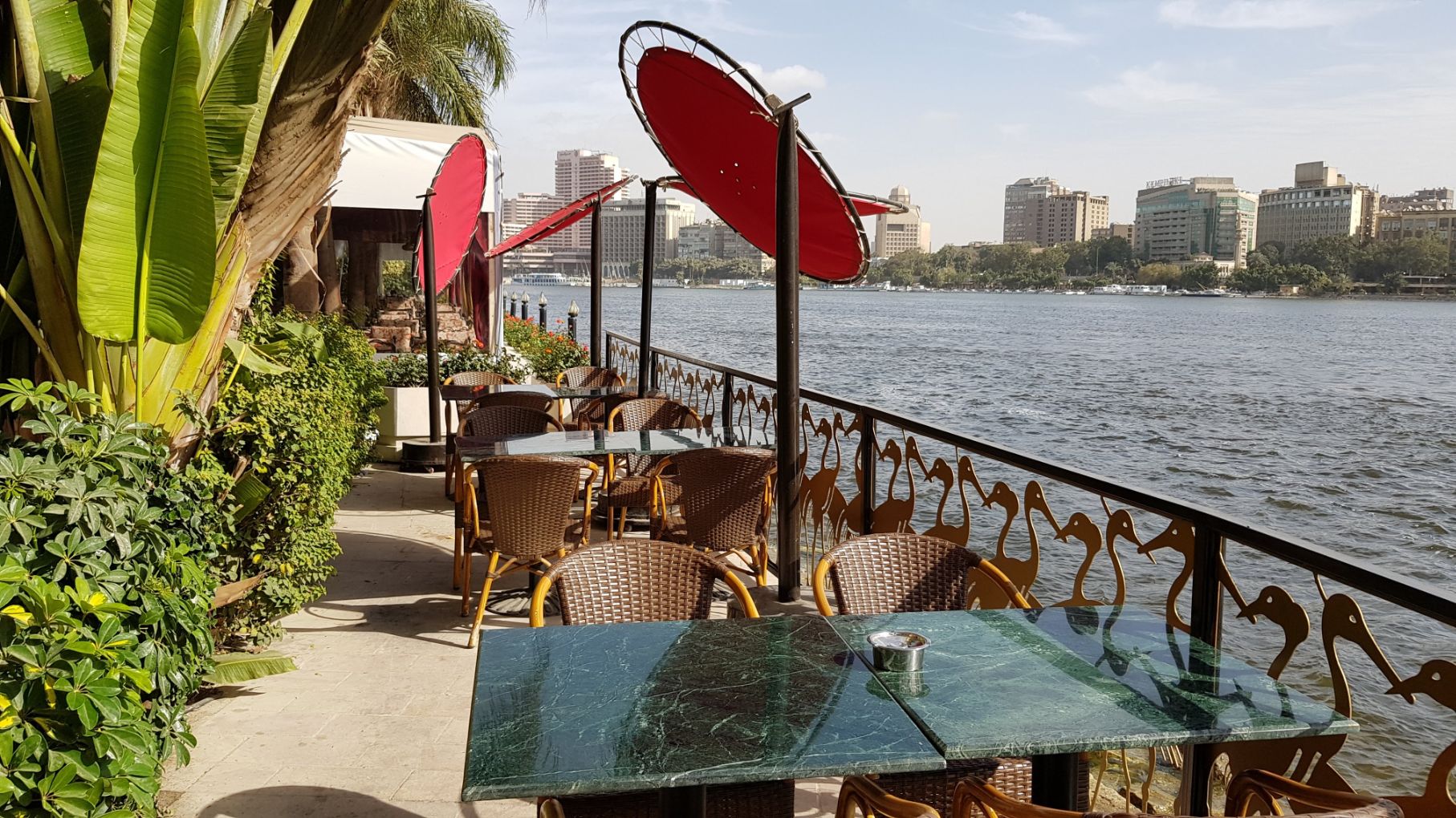 Hotel Sofitel Cairo Nile El Gezirah - Área externa do restaurante