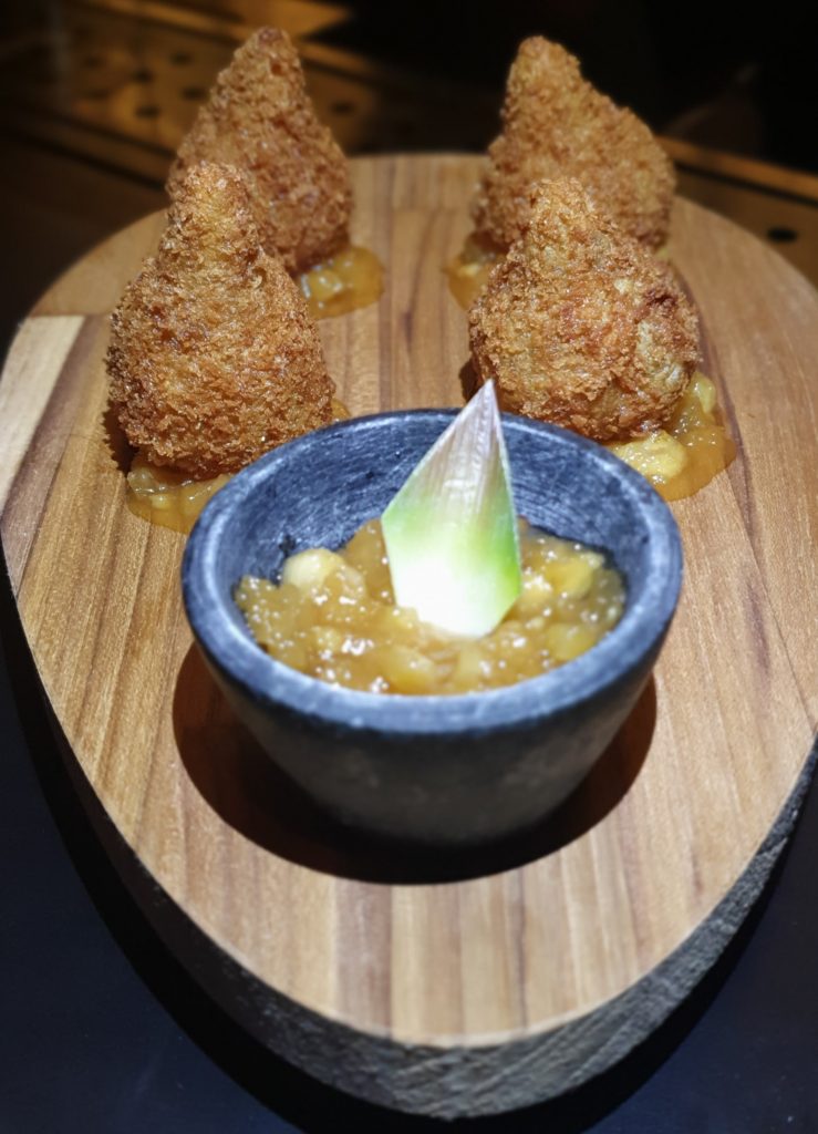 Coxinha de frango ao curry