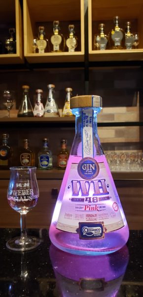 Gin Pink WH 48, show room da cachaçaria Weber Haus